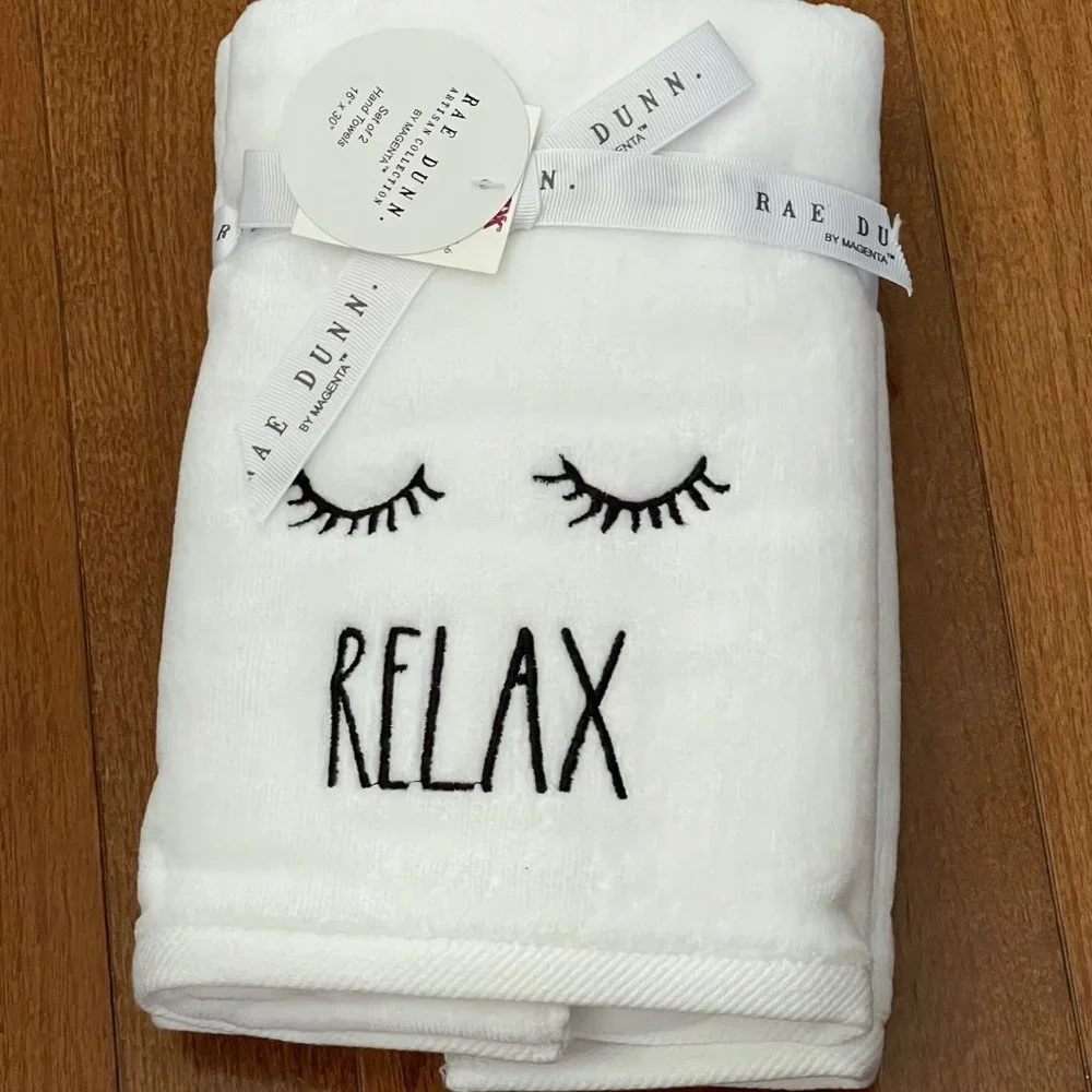 New Rae Dunn by Magenta Relax Eyelashes Hand Towel Set P5